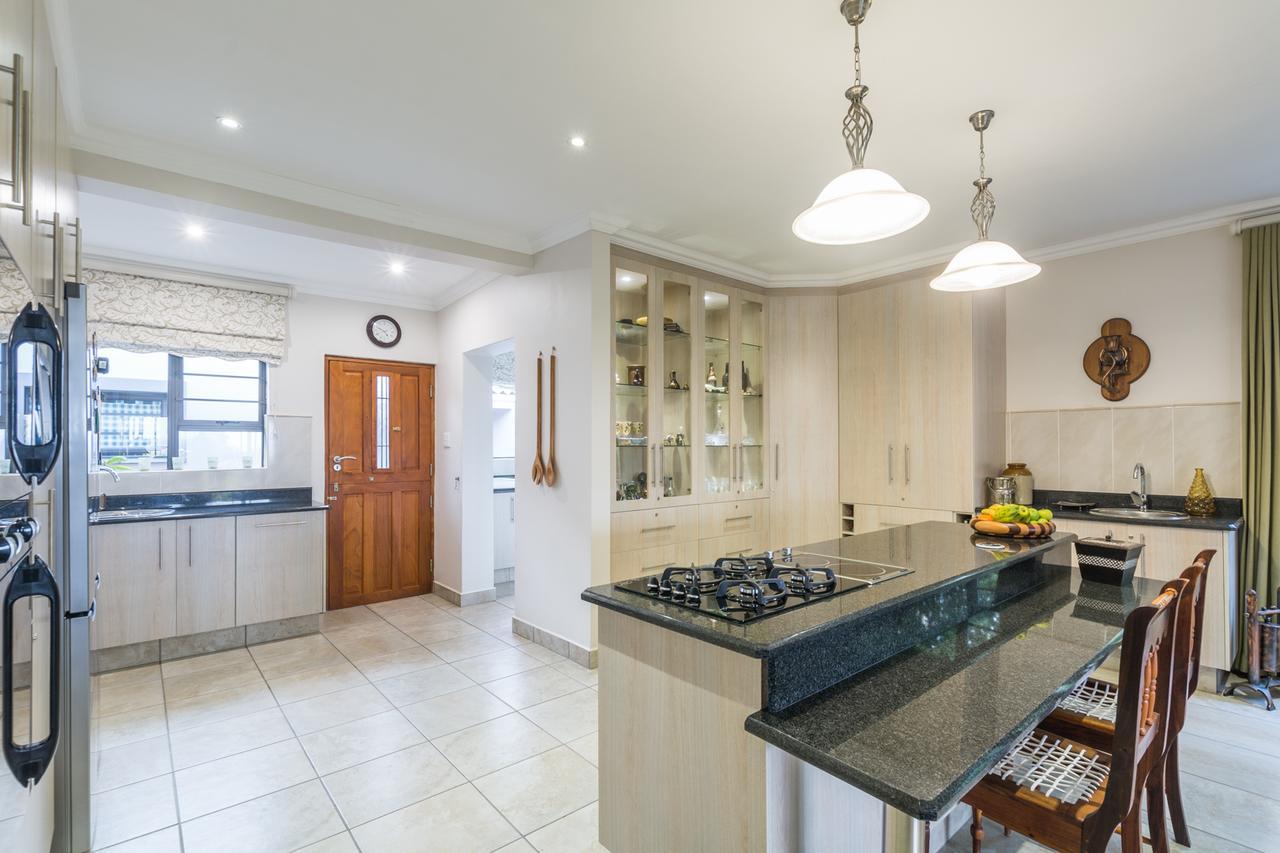 Oceanview B&B East London Extérieur photo